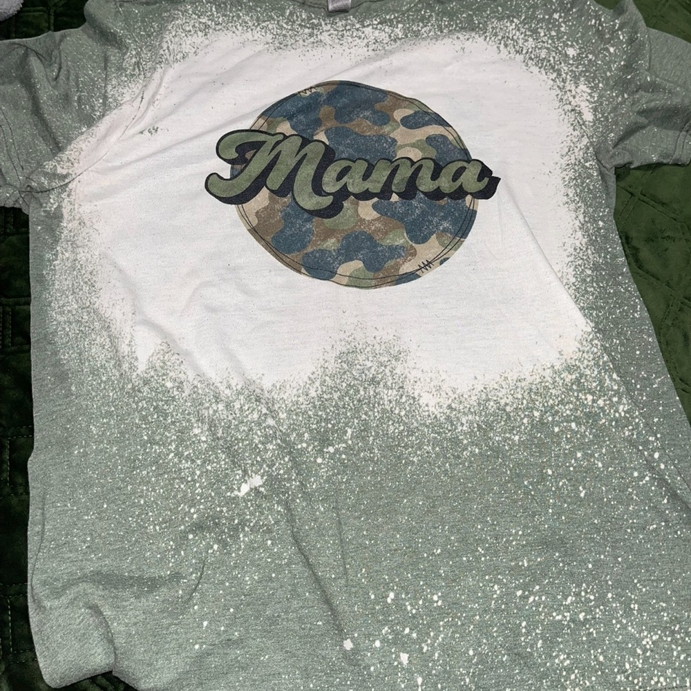 Gildan Green Camo Mama Tee